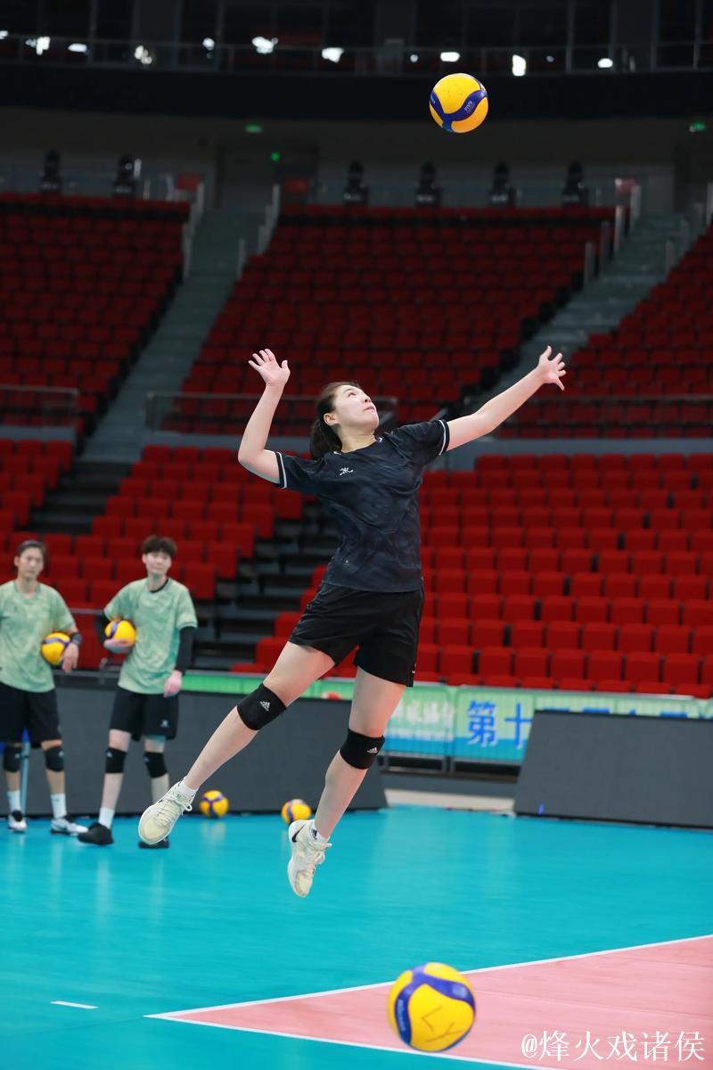 山东女排全员出击，新人老将实力强！浙江女排07后成主力军
